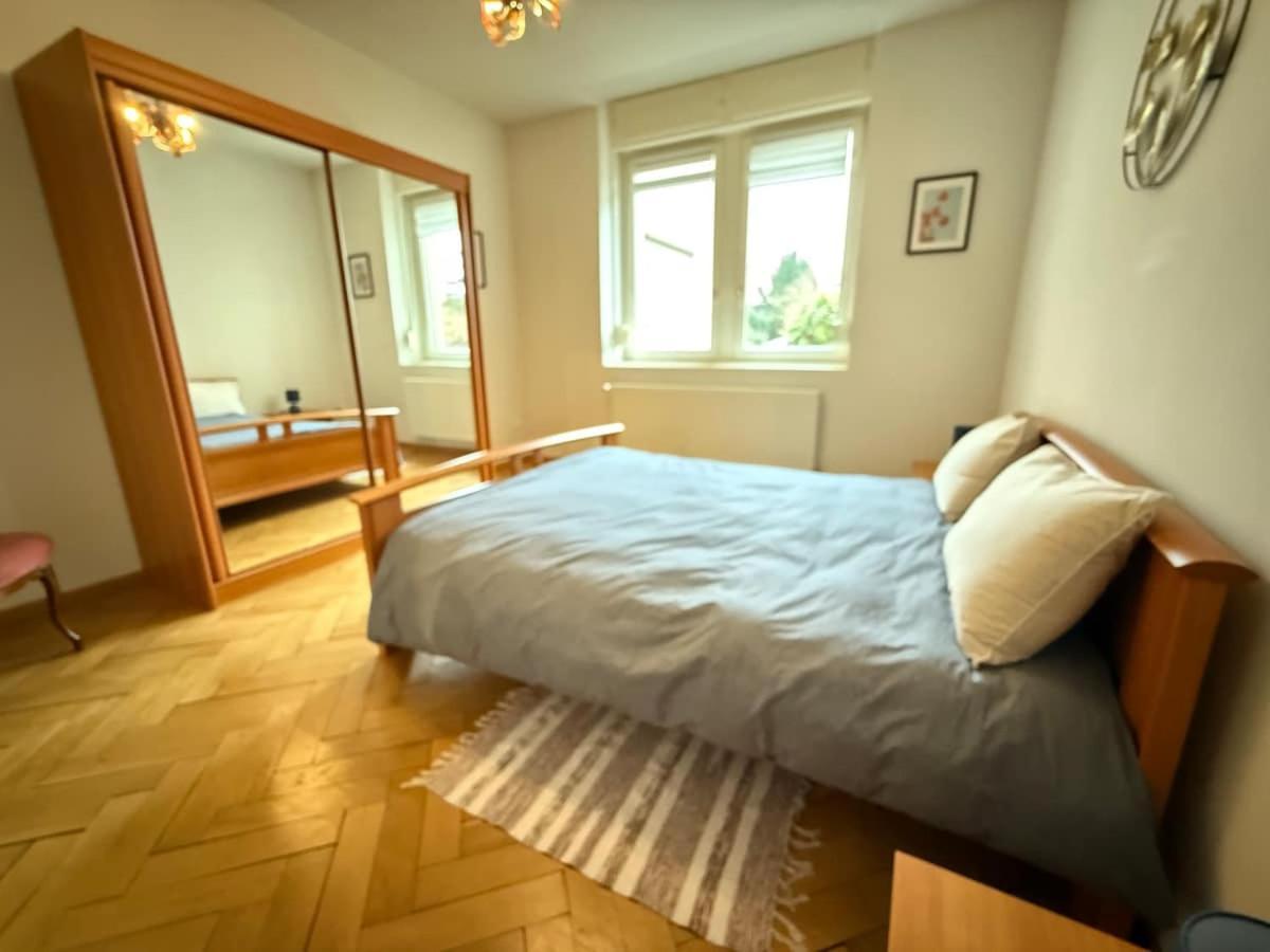 100m, 5 Min Center 2 Bedrooms, 6 People Appartement
