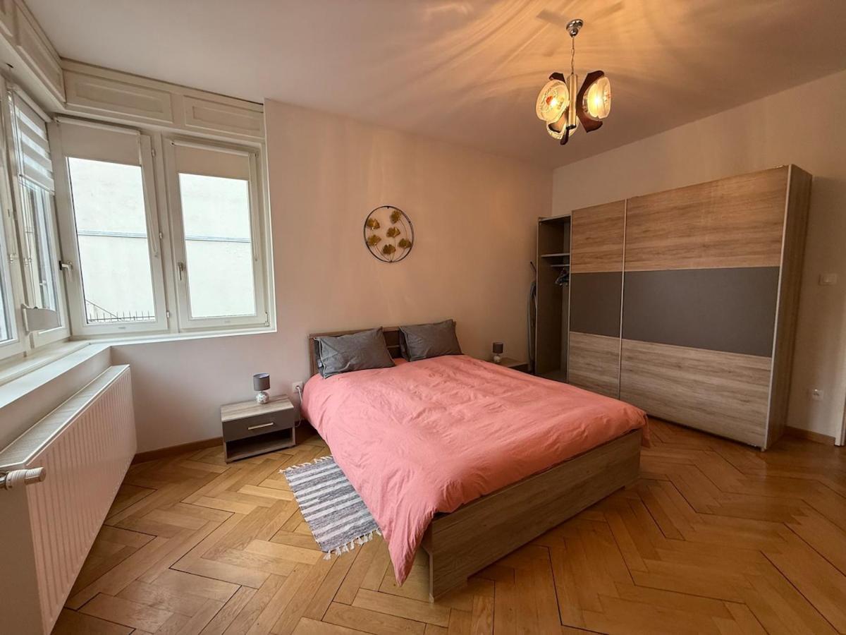 Appartement 100m, 5 Min Center 2 Bedrooms, 6 People